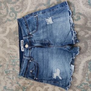 YMI High Rise Wannabettabutt? Jean Shorts Size 7/28